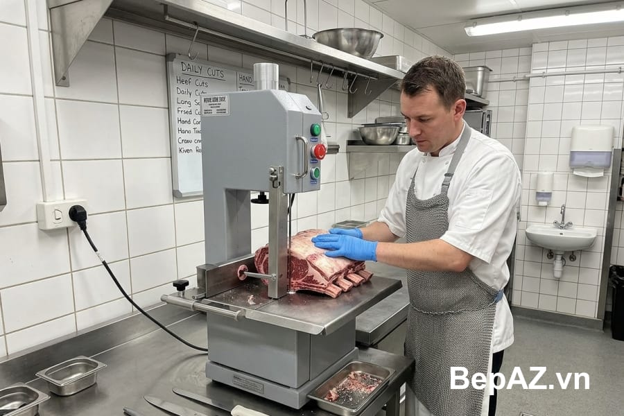 Cách Chọn Máy Cưa Xương Bò, Heo Cắt Ngọt Sắc Bén, An Toàn